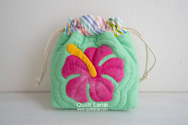 ハイビスカスの巾着ポーチ